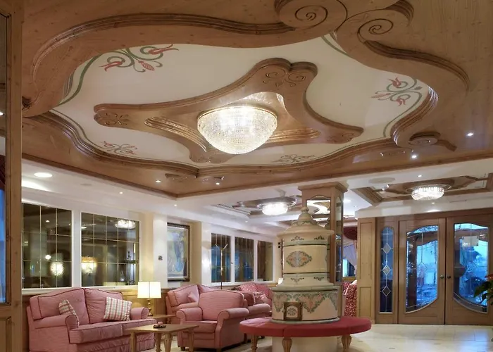 Corona Pinzolo Wellness Dolomite&FamilyAlbergo